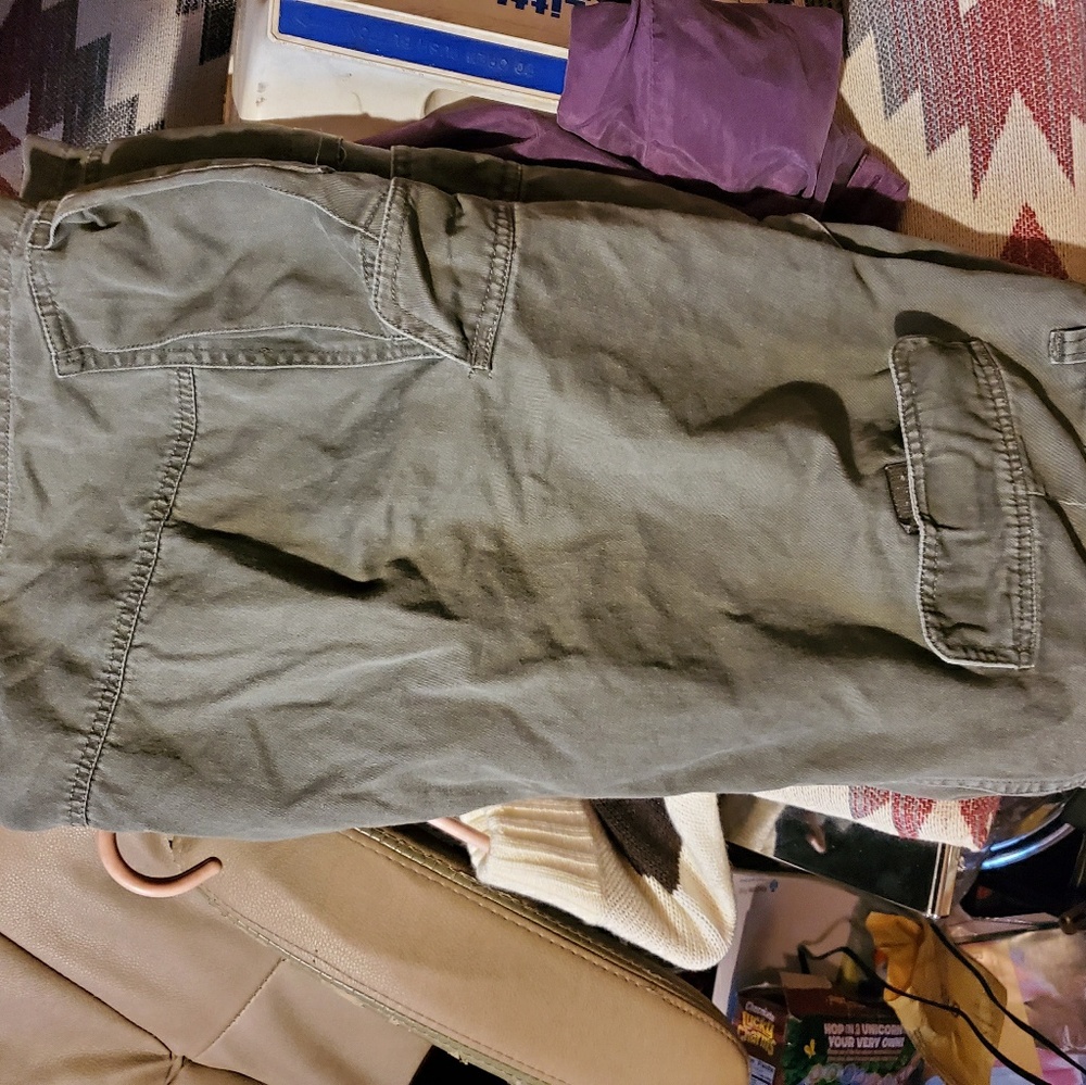 Trilogy brand cargo shorts
